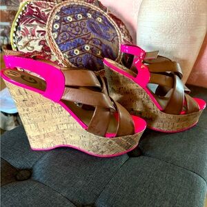 Size 11 platforms Hot pink and brown
